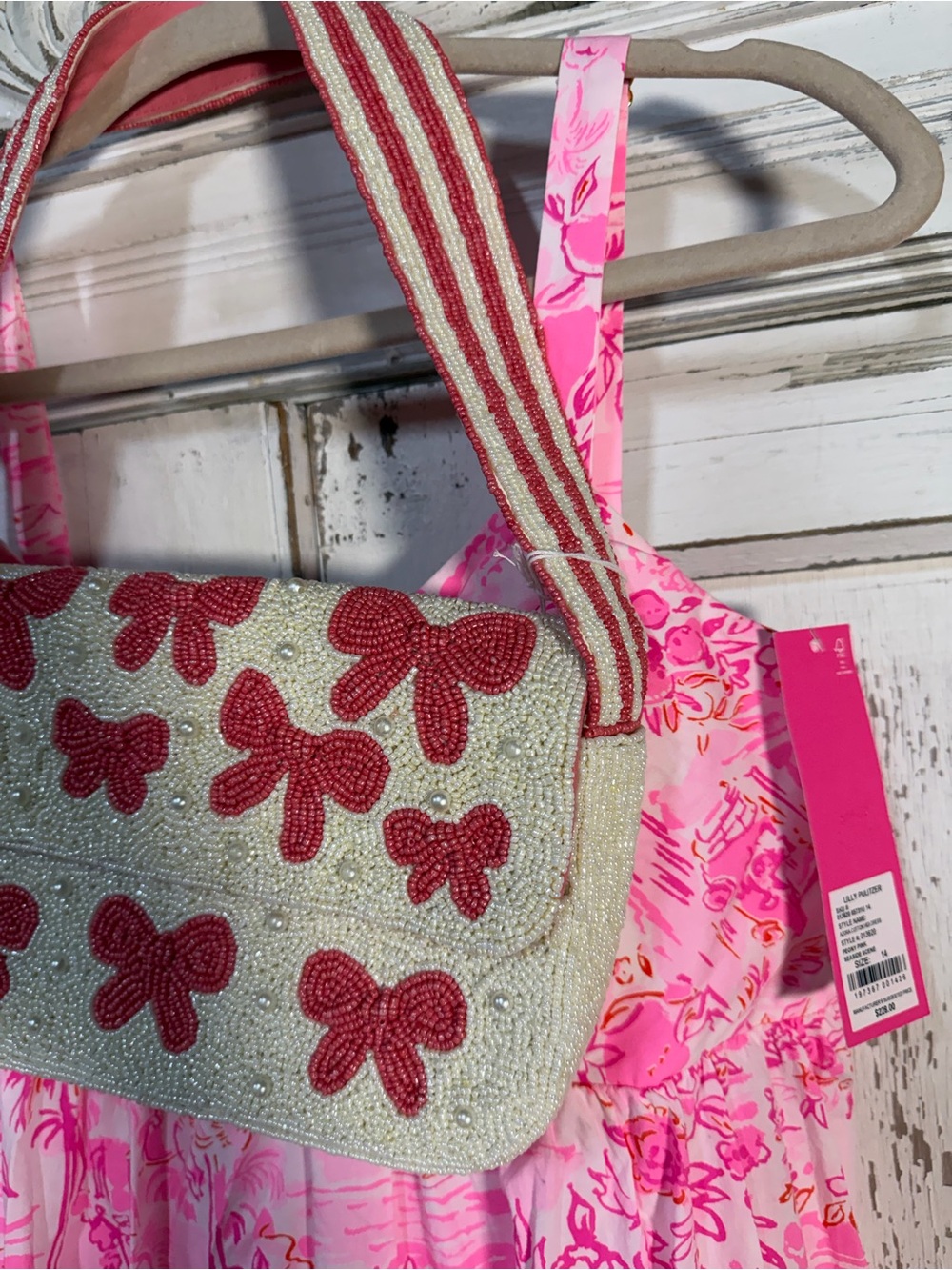 Beaded 🎀Bow🎀 PURSE in Pink and Cream striped handle - Picture 2 of 5